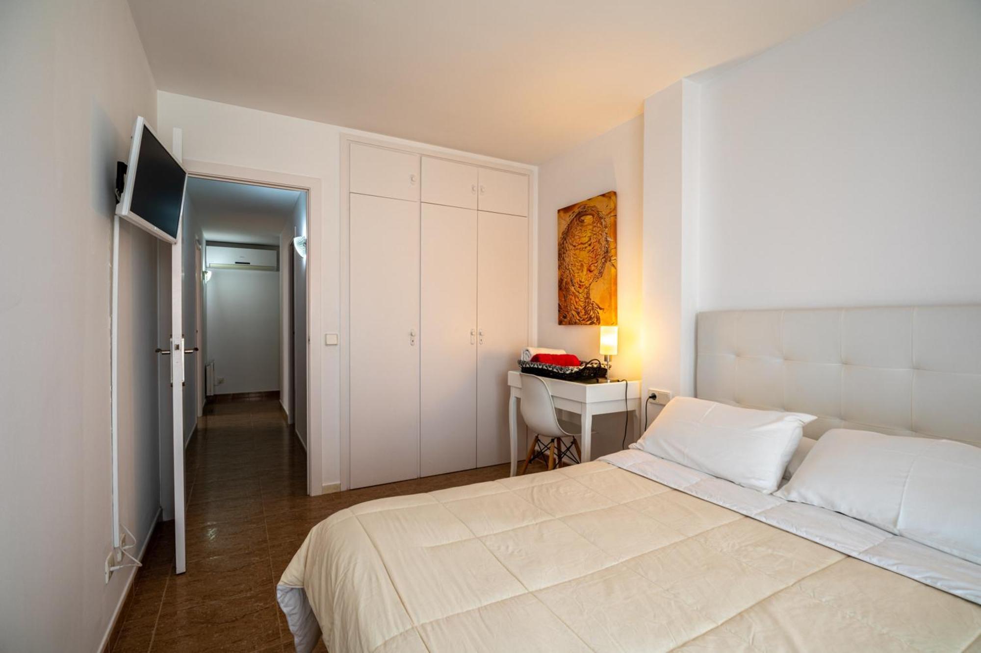 Spacious Apartment With Sea View Terrace In Calafell Bagian luar foto